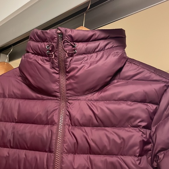 Pathfinder Packable Jacket; comes with packable bag. - Picture 4 of 9